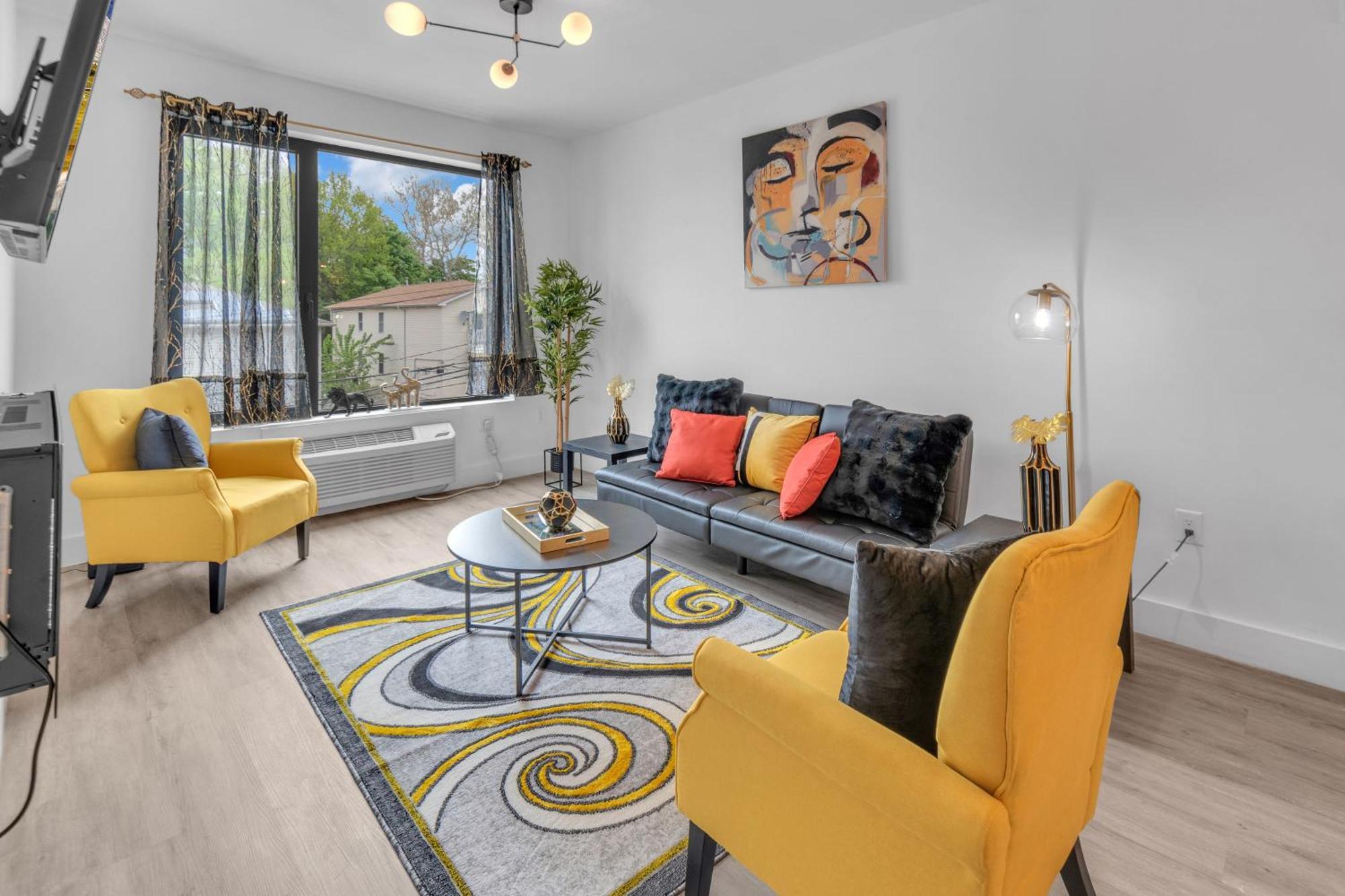 Royal Oasis Indoor Pool, Free Parking, Near Nyc Apartment Elizabeth Exterior foto